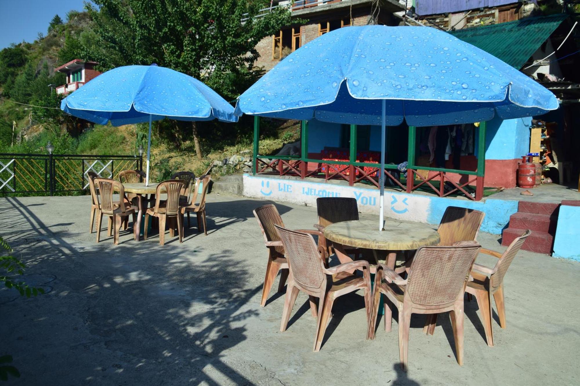 Snow View Homestay Sainj Exterior foto