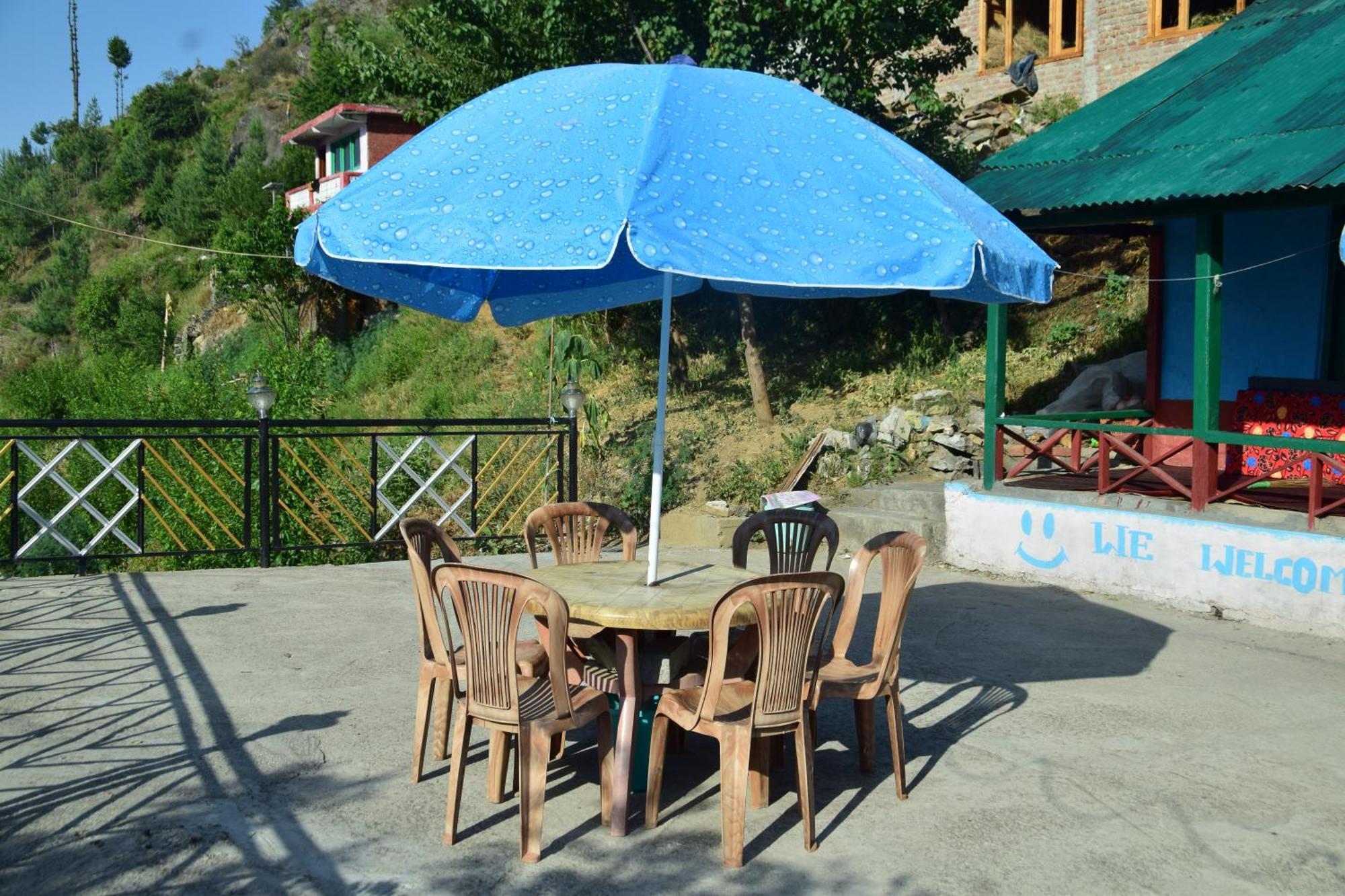 Snow View Homestay Sainj Exterior foto