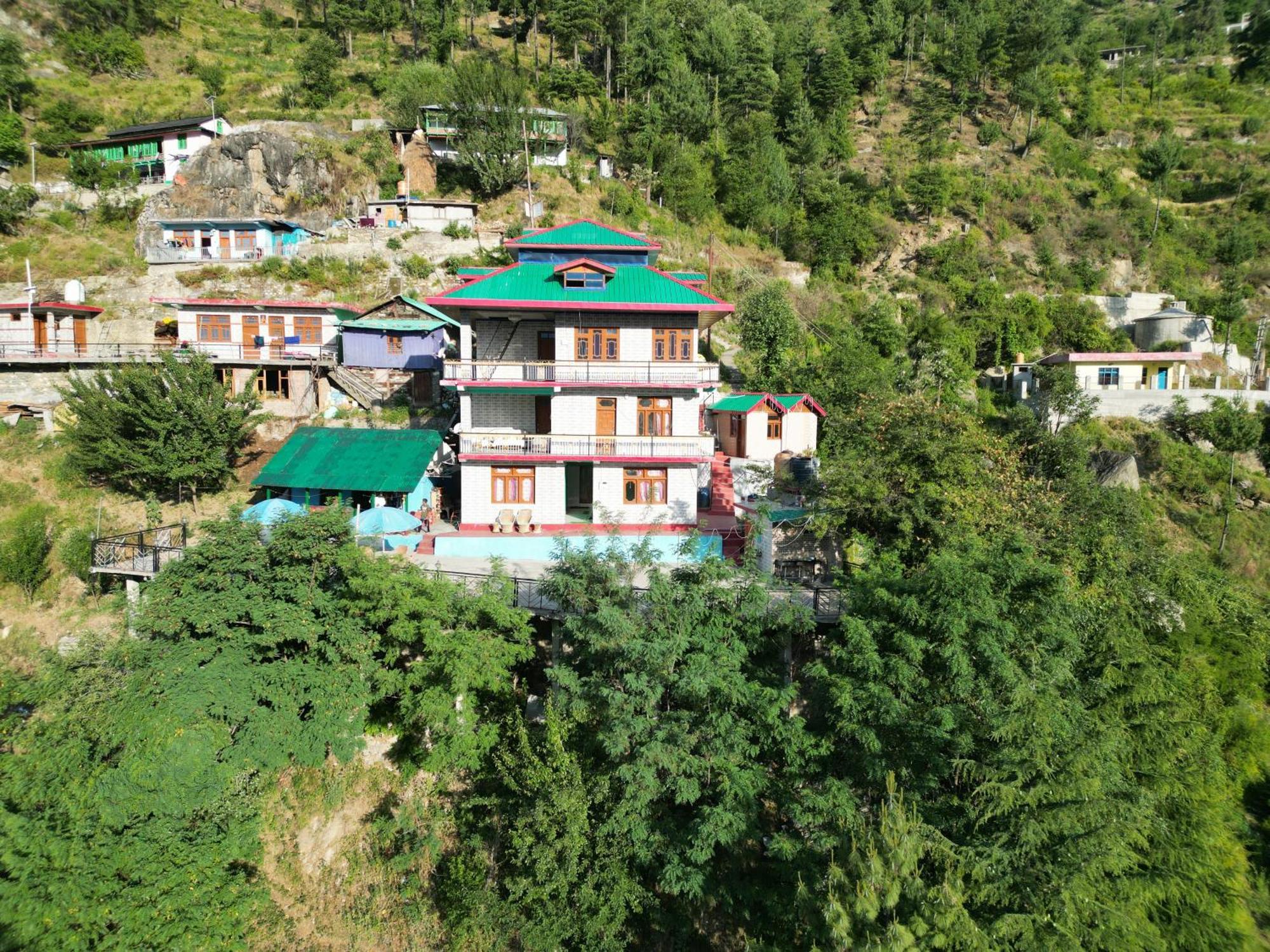 Snow View Homestay Sainj Exterior foto