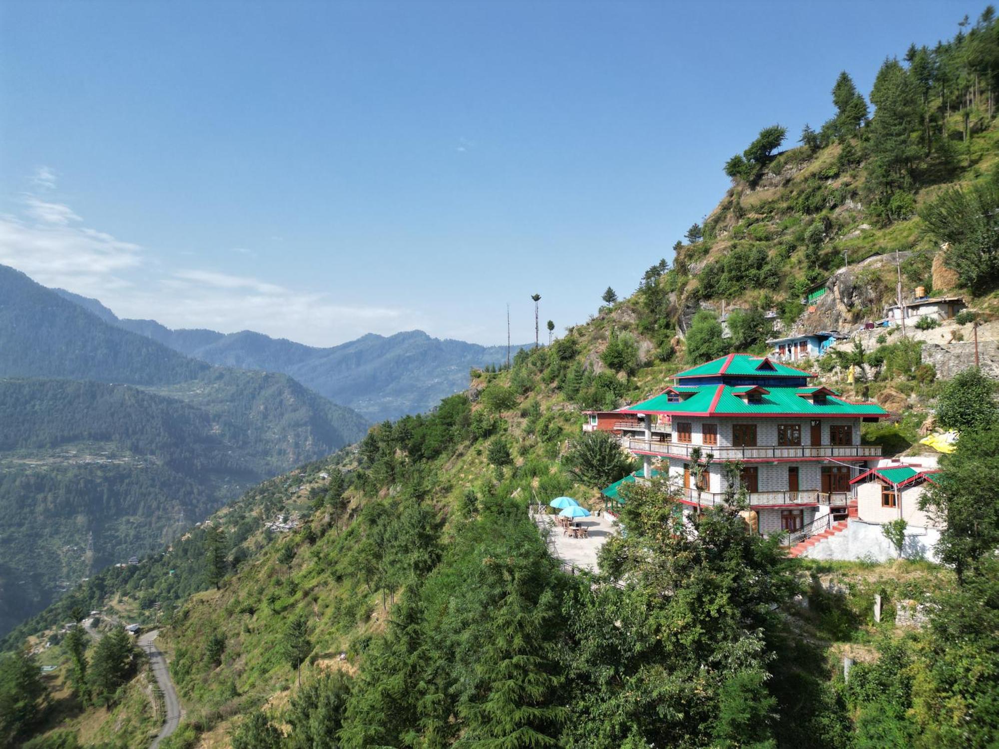 Snow View Homestay Sainj Exterior foto