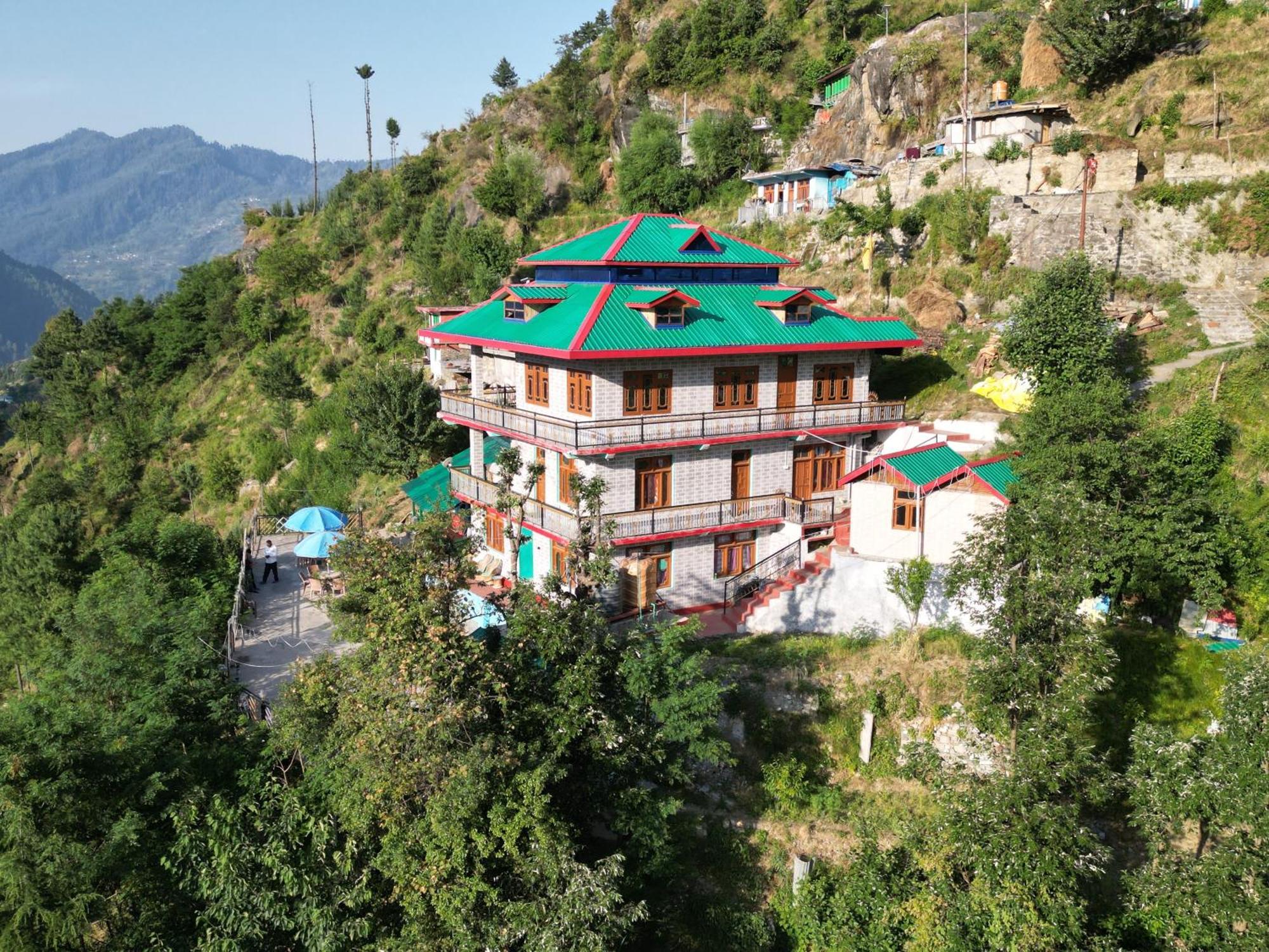 Snow View Homestay Sainj Exterior foto
